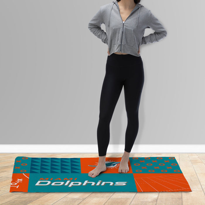 Northwest NFL Miami Dolphins Colorblock Washable Area Living Rug, 36" X 60"