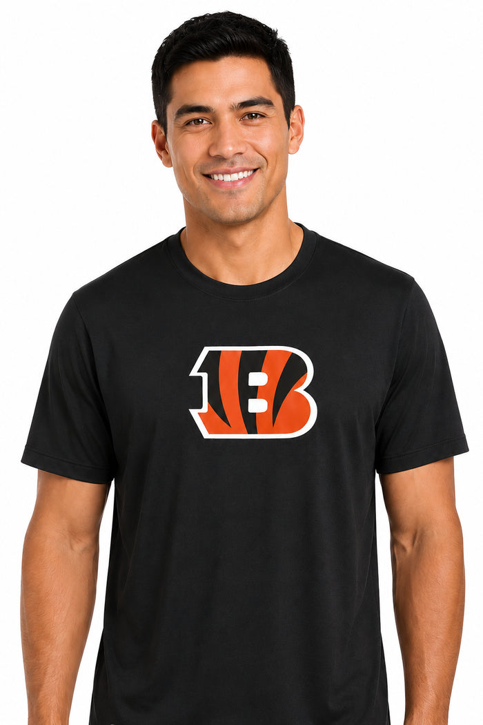 Outerstuff NFL Men's Cincinnati Bengals Stadium Retro Short Sleeve Poly Tee Black