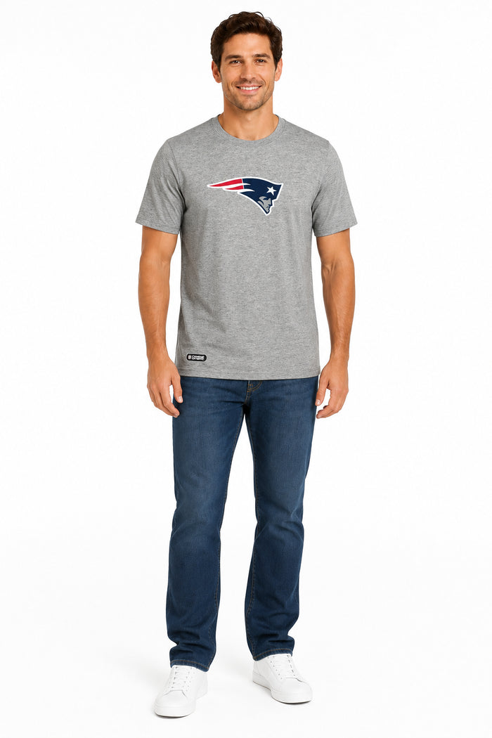 Outerstuff NFL Unisex Men's and Women's Primary Logo Short Sleeve Lightweight T-Shirt, Grey, New England Patriots